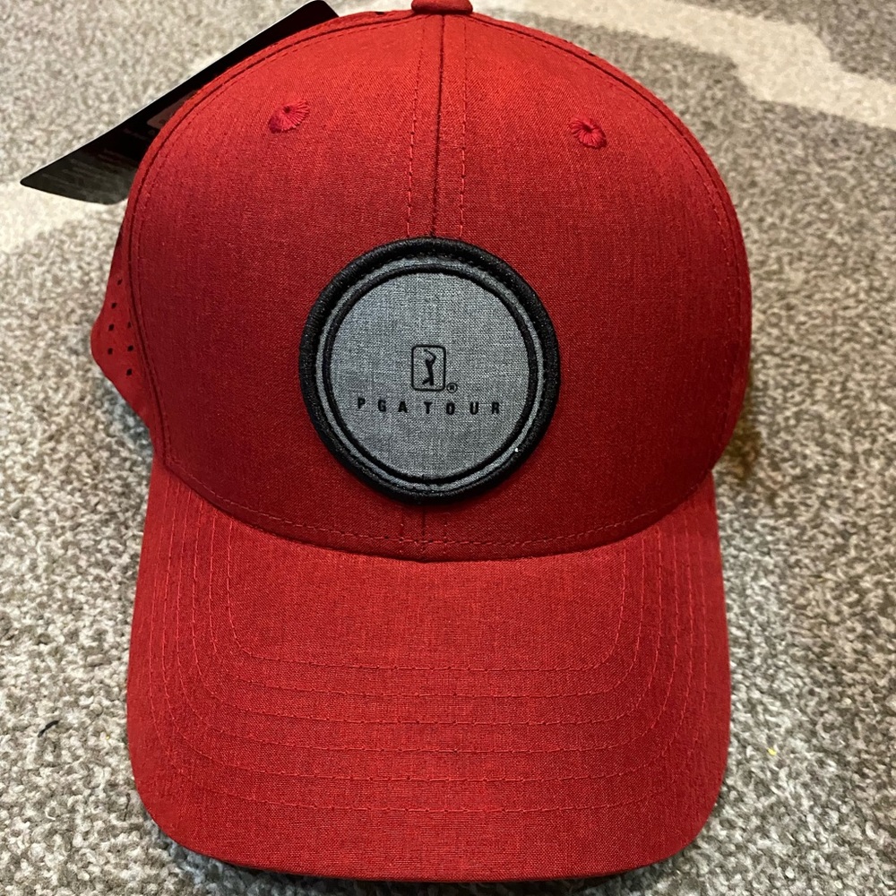 PGA Tour moisture wicking hat
NWT